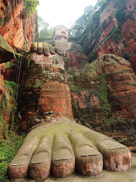 Leshan Giant Buddha and Mt. Emei 2 days tour